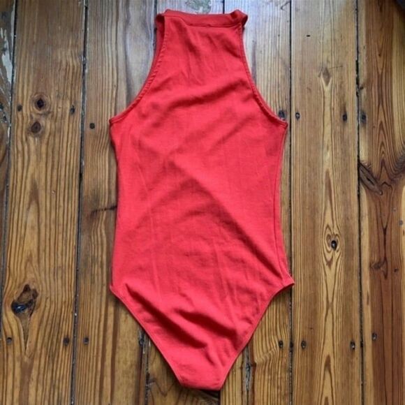 🔥3 for 15! Topshop Red Sleeveless Bodysuit - Picture 6 of 8